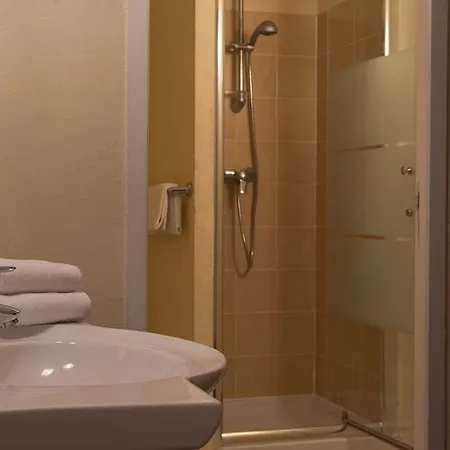 The Originals City, Le Village Provencal, Aix-en-provence Nord Hotel Pertuis