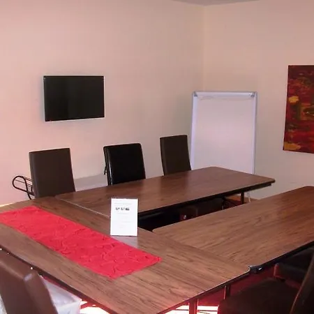 The Originals City, Le Village Provencal, Aix-en-provence Nord 3* Pertuis